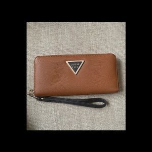 Guess wallet